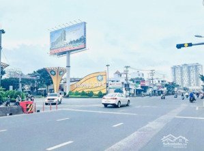 nhà 3 tầng ngay vạn phúc ngang lớn 4.5m 98m2 gần cầu ông dầu !!