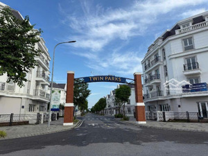 bán suất ngoại giao quỹ căn liền kề vip gia lâm - 5 tầng - 75m2 -giá chỉ 13.5 tỷ - giá cực hiếm