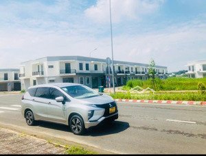 cần bán lô đất góc hai mặt tiền, thuộc dự án cầu đò mega city, bến cát, bình dương