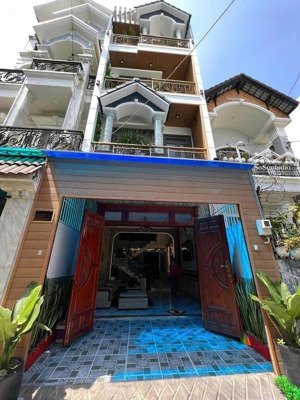 bà 7 bán gấp nhà nguyễn trường tộ - quận 4 gần đại học luật, dt 70,4m2 đang cho thuê 22tr/th