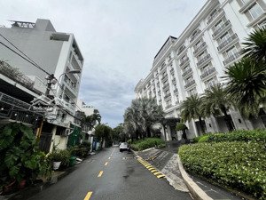 bán nhà đường số 10 sau căn hộ the vista phường an phú quận 2.