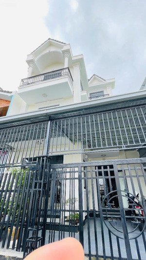 siêu hot giá tốt hiếm có cần bán nhà phố hẻm xe hơi đường mê linh, p.9, đà lạt