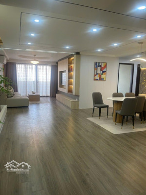 siêu hiếm! chính chủ bán căn góc rivera park 92m² ban công đông nam, full nội thất, giá 12 tỷ