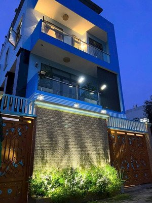 khách hàng em cần bán gấp đi định cư nước ngoài, nhà vĩnh phú, tphcm. nhà diện tích đất: ngang 9,2m