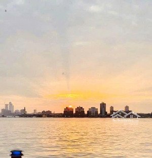 chính chủ bán toà apartment ba đình giáp tây hồ, tỷ suất ~ 8%/năm. vốn đầu tư 13.9 tỷ