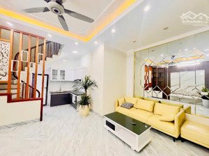 chủ nhà chuyển công tác bán nhà phố lê trọng tấn sát ô tô tránh thoáng rộng - giữ tiền tốt