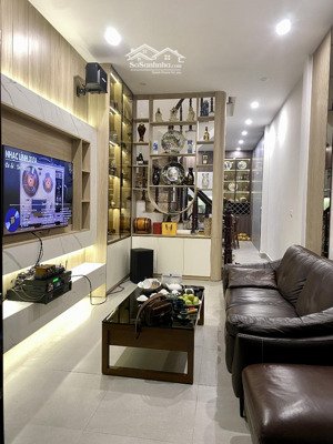 nơi hội tụ doanh nhân thành đạt,cán bộ thành tích,muốn yên tĩnh hưởng thụ.nhà hoàng văn thái 15 tỷ