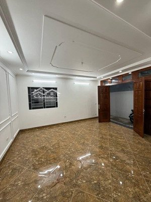 nhà đẹp phố thanh nhàn, q.hbt , dt 40m2, lô góc, 5 tầng, nhà mới, mt 5.3m, giá nhỉnh 7 tỷ.