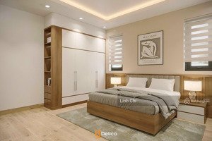 chính chủ bán việt đức complex 137.4m, 4 ngủ, có slot ô tô. giá 85tr/m, bao thuế