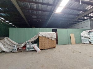 cho thuê kho 1000m đường nguyễn văn quỳ xe cont vào ban ngày.