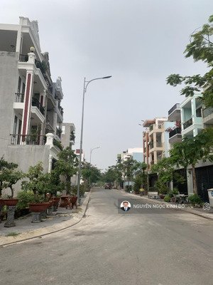 ngộp ngân hàng bán gấp nhà the seasons ngay lotte giá 6.6 tỷ. dt 5x20 1t 3l. sổ sẵn.lh 