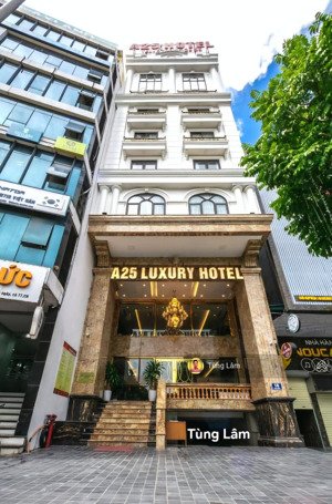 bán khách sạn 16 miếu đầm, 3 mặt tiền, thu nhập khoán 550tr/th, view công trình quốc tế marriot