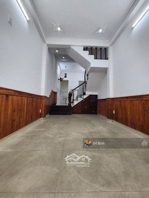 cho thuê nhà 3 tầng kiệt ô tô: tiểu la - 4pn - 3wc