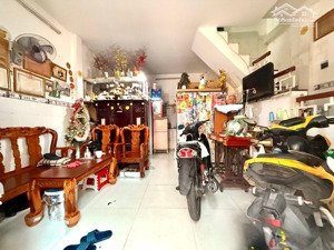 gấp bán. nhà 2 tầng 5m*6m sổ vuông, hẻm 1 sẹc gần hẻm xe tải, đỗ nhuận, giá nhỉnh 3 tỷ
