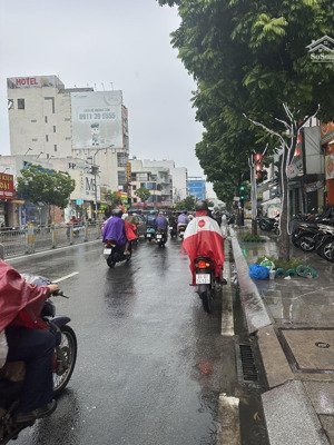 bán nhà mặt tiền nguyễn sơn. dt: 4mx18m 3 lầu vị trí kinh doanh đẹp nhất đường