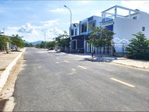 bán lô tđc vạn phú, dt 101 m2 (5x20) full thổ, hướng đông nam, đường 16m, giá 1,5 tỷ