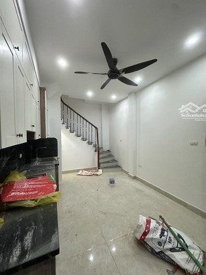 cần bán nhà trung phụng đống đa nhà đẹp mới xây full nội thất mới tinh , sổ đỏ sẵn sàng giao dịch