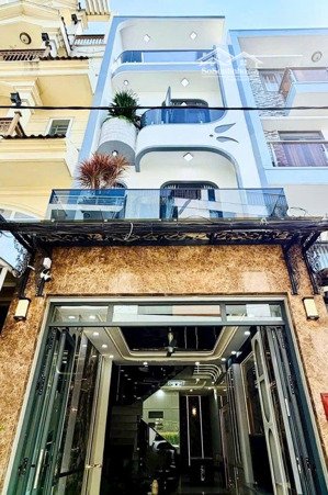 cô năm cần tiền bán gấp nhà đường tân hàng - quận 5. giá 4tỷ220/72m2 thuê 21tr. gần bv đh y dược