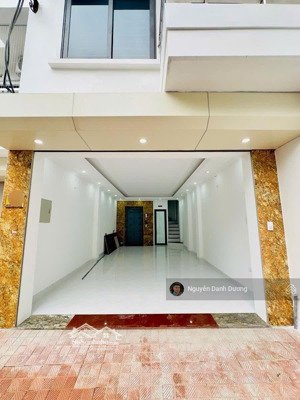 bán nhà xây mới - phạm văn đồng - 50m ra mặt phố - thang máy - full nội thất ở ngay - lh 