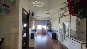 gia đình cần bán căn 2 phòng ngủ tại green stars, tầng trung, view thoáng, giá rẻ nhất khu