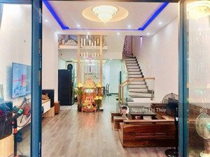 khu đô thị hòa quý -nhà 2,5 tầng đường 5m5- gần bãi tắm sơn thủy-100m2- 6.8 tỷ