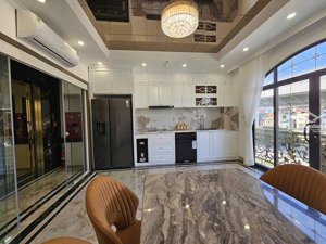 bán nhà phân lô ô tô vào nhà 50m2 - 6 tầng thang máy - 5m mặt tiền - 22.5 tỷ- nhà cực đẹp - hiếm có