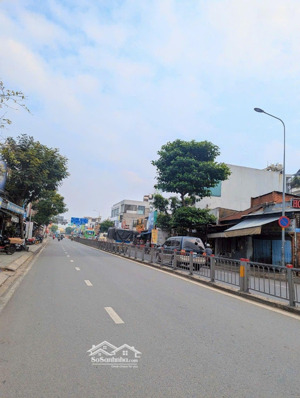 nhà 2 mặt tiền đường nguyễn oanh phường 17 - dt đất 146m2 - 3 tầng - nở hậu - có hẻm sau