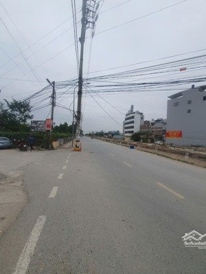 mình cần bán lô góc diện tích 500m
_đất nông nghiệp 50 năm
_mặt đường lớn kinh doanh _sát dân