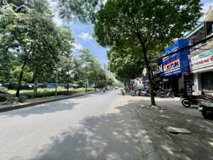 Mặt Phố Kim Giang - Hoàng Mai, 3 Ô Tô tránh Vỉa Hè, Lô Góc, KD, 7TTM, 40m2, MT 4m, 19.5 Tỷ