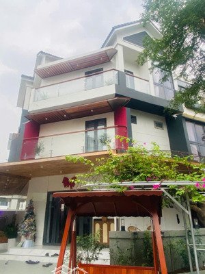 nhà khu compound long trường- bảo vệ 24/7- sát sông- sống nghỉ dưỡng chỉ 6 tỷ