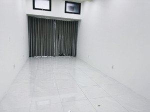 nhà mới toanh! cho thuê căn hộ officetel 35m2 - nội thất cơ bản - giá 11 triệu - ưu tiên khách vp