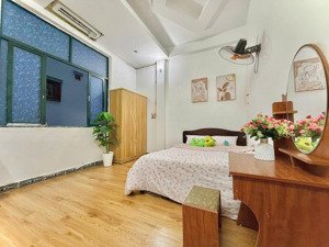 phòng trọ ccmn cửa sổ thoáng số 5 đỗ quang 3tr7