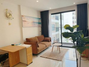 bán căn hộ origami 2pn 59m2 tầng cao view thoáng, có bếp rèm giá 3tỷ120 btp, sẵn sổ hồng cc ngay