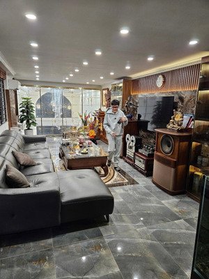 spcc - siêu phẩm spa 8 tầng thông sàn thang máy lô góc 3 mặt thoáng view pháo hoa nhà hát lớn