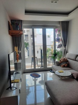 sky center - 2 phòng ngủ, 2wc, nội thất cao cấp, giá rẻ cuối năm 16tr/ tháng