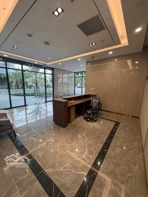 cần bán gấp căn studio zurich 3, dt 43m2 giá 3.28 tỷ thu về, nhận nhà đầu năm mới. lh: 