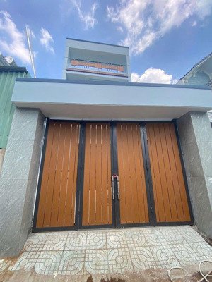 nhà phố 98m gần chợ dĩ an 1, phường dĩ an, tp dĩ an.