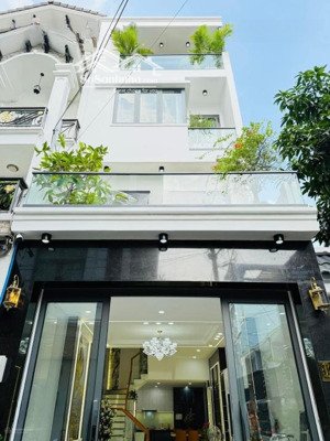 104m2 dtsd 298,6m2 nhà trệt 2 lầu sân thượng ngang gần 6m khu nhà cán bộ cách mạng khu k300