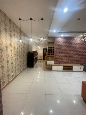 bán căn hộ toà a1 the era town, lầu cao, 3,8 tỷ, 87m2, 2pn + 2wc, nội thất đầy đủ, giá ưu đãi hot!