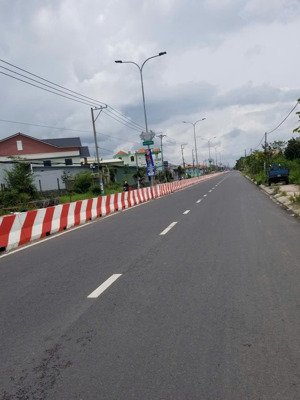 bán đất mặt tiền đường dt818 - kcn long hậu hòa bình - thị trấn thủ thừa - 16*56m - giá 17,5 tỷ