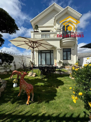 bán biệt thự ngô tất tố phường 8 đà lạt thuận tiện nghỉ dưỡng diện tích: 201,5m2 (10m*20m) 14,9 tỷ