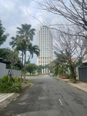 bán đất biệt thự đảo xanh dt 400 m2 giá 150 tr/m2, lh 