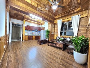 bán căn hộ 56m xala _hà đông, nhà full gỗ đẹp rất mát mẻ mùa hè, ấm áp mùa đông,tầng đẹp, sổ đỏ