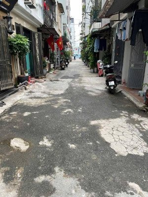 sài đồng. bán 130m đất tặng nhà 2 tầng giá nhỉnh 12 tỷ. mt 6m . . sài đồng. vũ xuân thiều. bán nhà