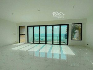 cực hiếm, chỉ 1 căn skymansion 5pn 4wc 239m2, nội thất cơ bản, giá 90 triệu. tại feliz en vista