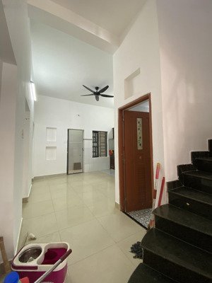 nhà còn mới - hẻm xe tải - 60m2 - 1 trệt 1 lầu