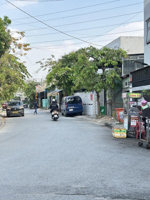 mặt tiền kinh doanh bà điểm hóc môn-gần bến xe an sương 5,7x15m 4 tầng-giá 7,5 ty tl