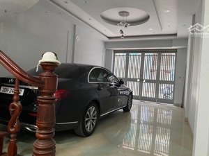 bán nhà riêng phạm văn đồng 62m2, phân lô ô tô, 2 mặt thoáng, giá tốt, pháp lý rõ ràng.