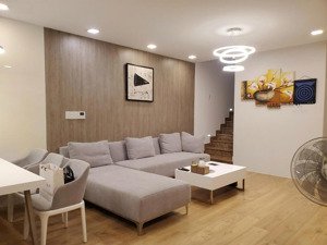 bán căn hộ star hill, 12,2 tỷ, 133m2, 3pn + 2wc, giá tốt, uy tín