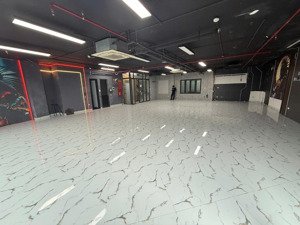 cho thuê văn phòng 90m2 giá chỉ 15tr tại mặt phố khương đình- thanh xuân. view siêu thoáng